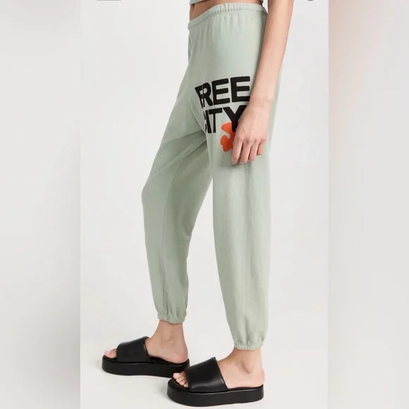 freecity Women's Light Green Joggers sweatpants L - Picture 3 of 9
